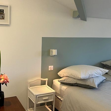 Bed and Breakfast Laguillotte Сеньос Экстерьер фото
